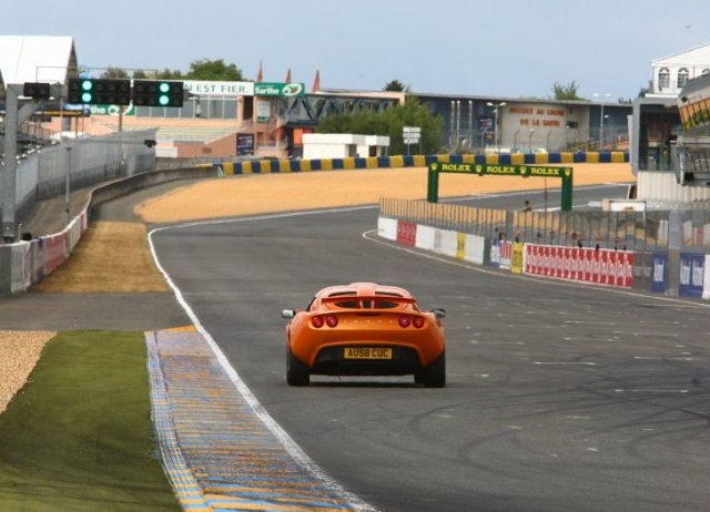  Corso di guida Lotus Pista Bugatti